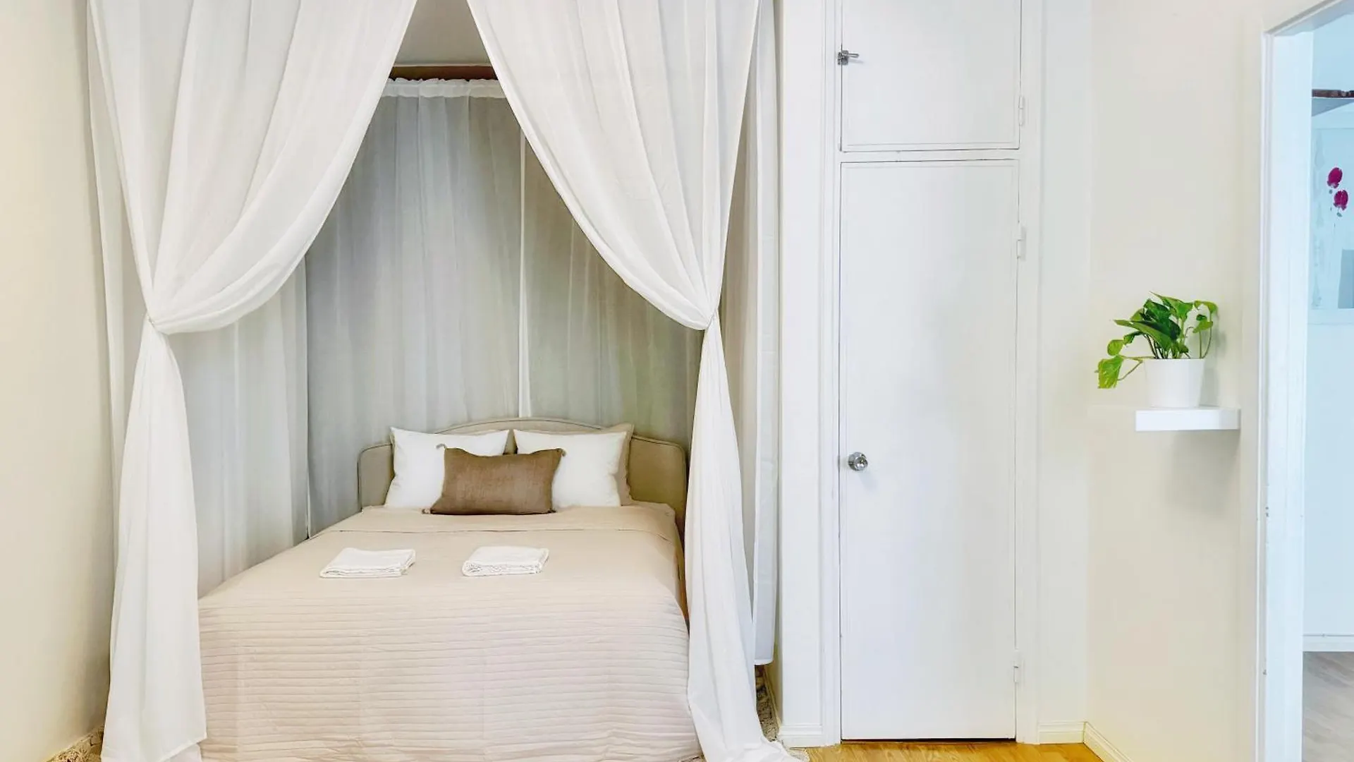 1Br Demure Design Urban Living Space Helsinki Appartamento