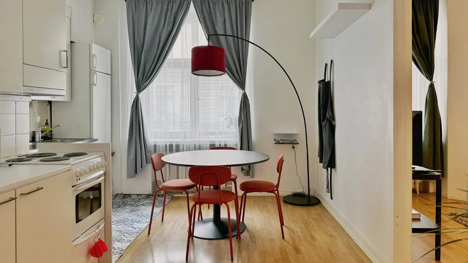 1Br Demure Design Urban Living Space Helsinki